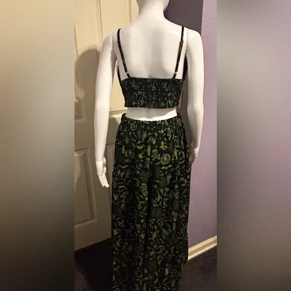 CORAMOON SZ M BLACK/GREEN GOTHIC SKULL CROP TOP & LONG SKIRT HALLOWEEN WITCHY - Picture 3 of 5